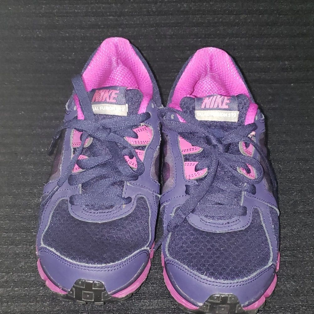 *Nike Dual Fusion ST2 Imperial Purple Running Shoes